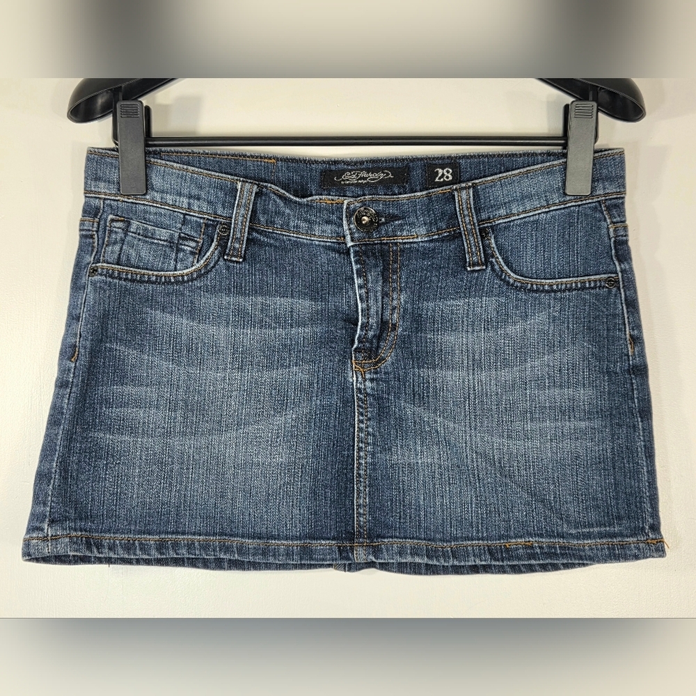 Y2K ED HARDY LOVE KILLS SLOWLY SKULL MINI SKIRT.